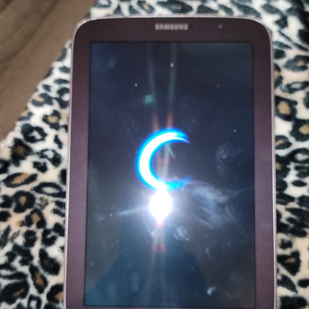 Samsung 10.1 galaxy tab with case 🦋
